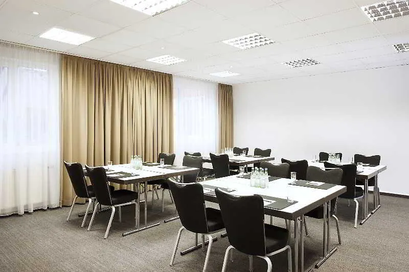 Nh Muenchen Messe Otel Münih